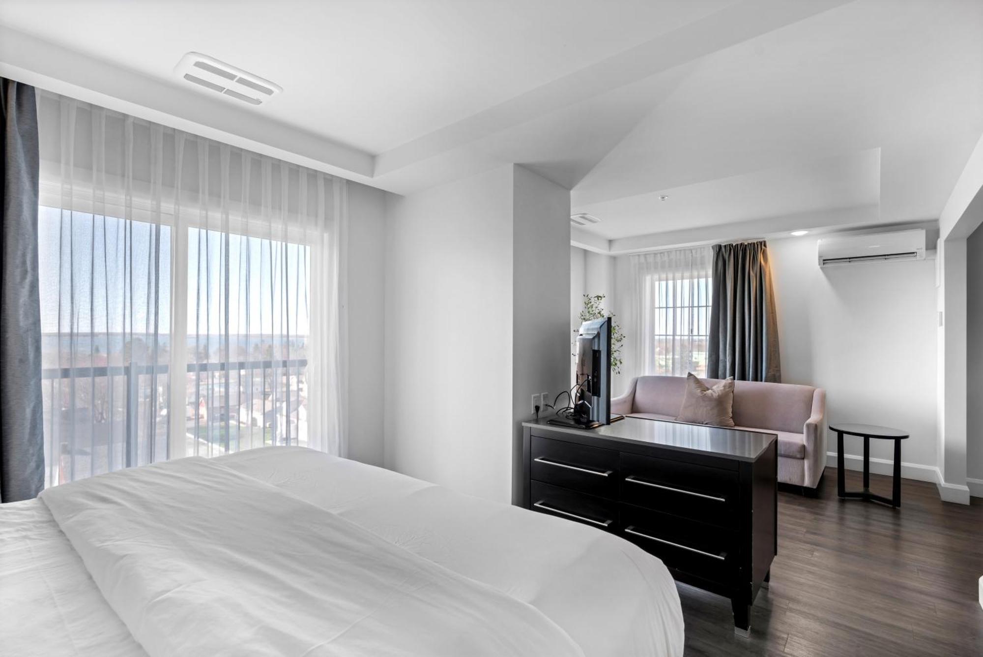 Hotel Шедиак Екстериор снимка
